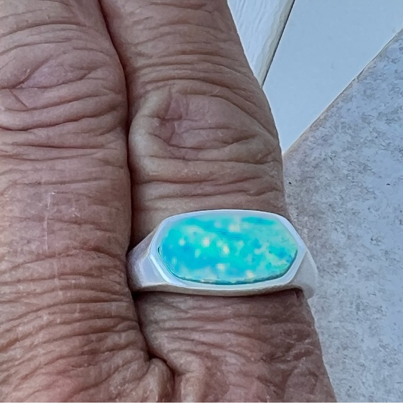 NWT Kendra Scott Mel Ring RARE Mint Opal & Silver Perfectly Beautiful Retired! - Picture 11 of 12